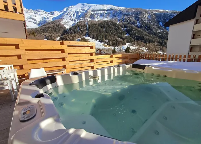Spacieux Appart - 2 Chambres A Coucher Incl Jacuzzi Prive
