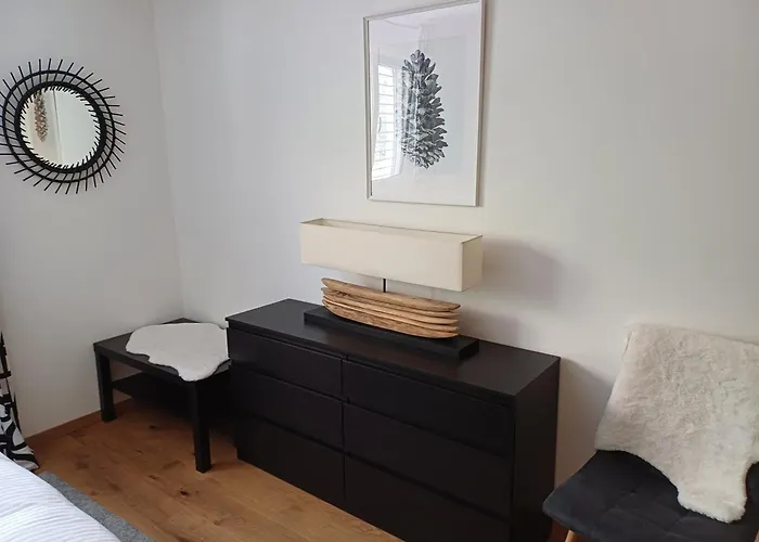 Spacieux Appart - 2 Chambres A Coucher Incl Jacuzzi Prive