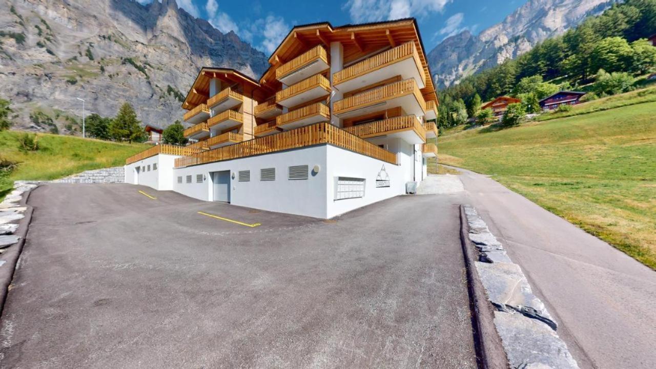 Spacieux - 2 A Coucher Incl Jacuzzi Prive Appartamento