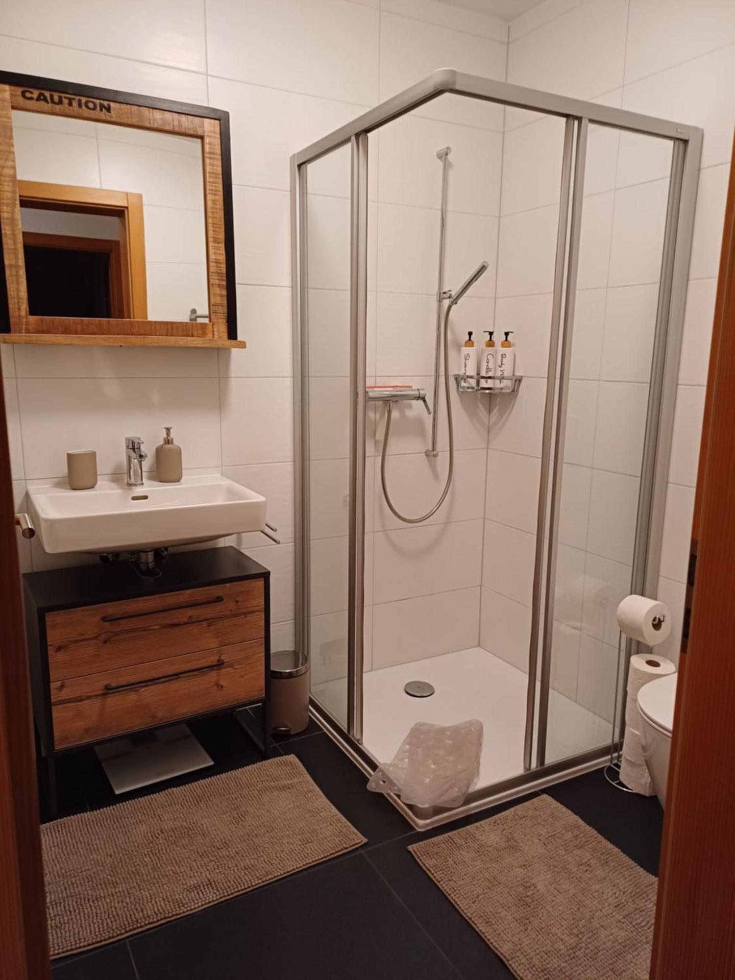 Spacieux - 2 A Coucher Incl Jacuzzi Prive Appartement Loèche-les-Bains