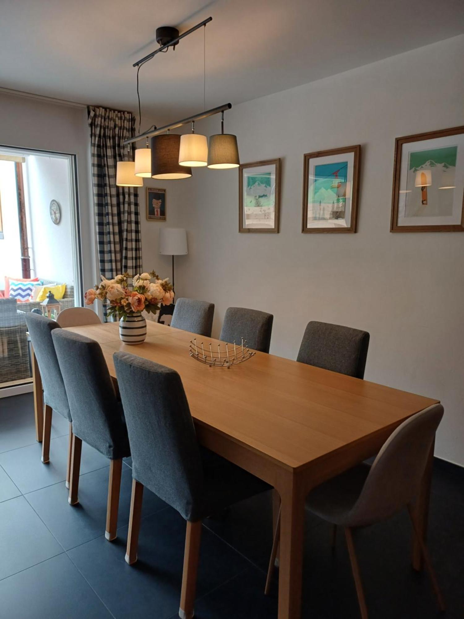 Appartement Spacieux - 2 A Coucher Incl Jacuzzi Prive *
